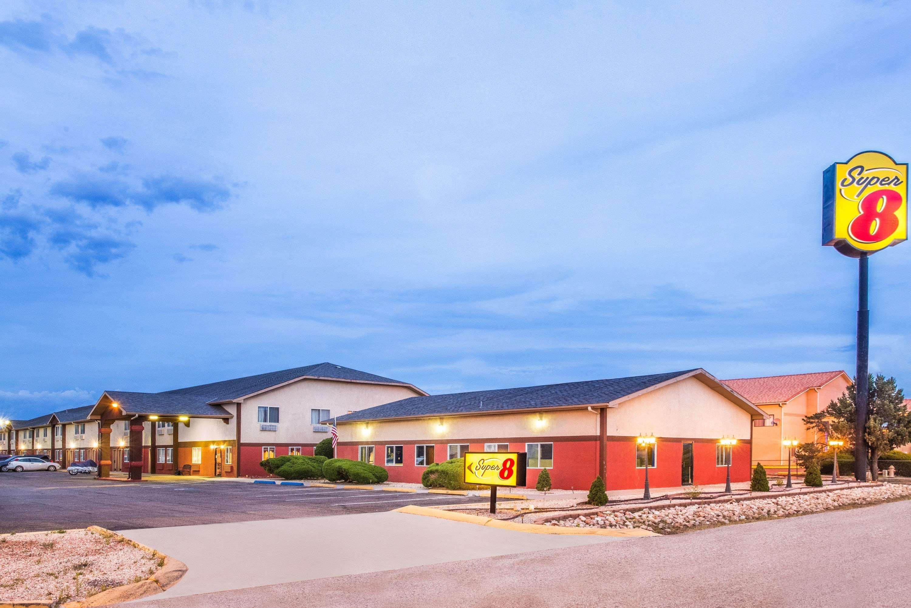 Super 8 By Wyndham Grants Exterior foto