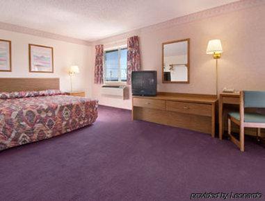 Super 8 By Wyndham Grants Quarto foto